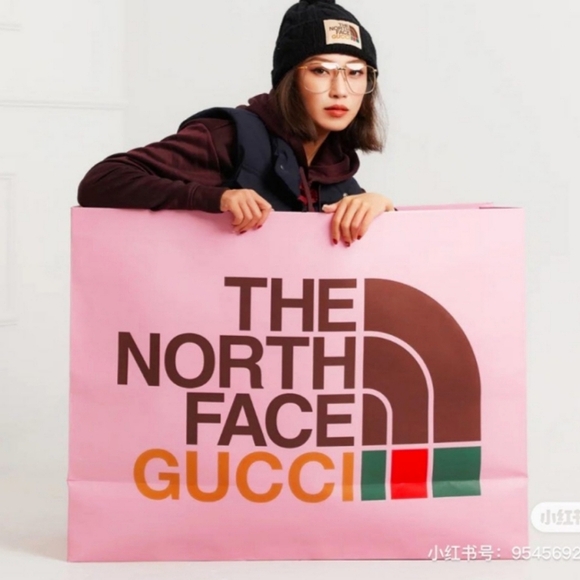 GUCCI NORTHFACE LIMITED EDITION EXTRA LARGE SHOPPING BAGS - Picture 2 of 2